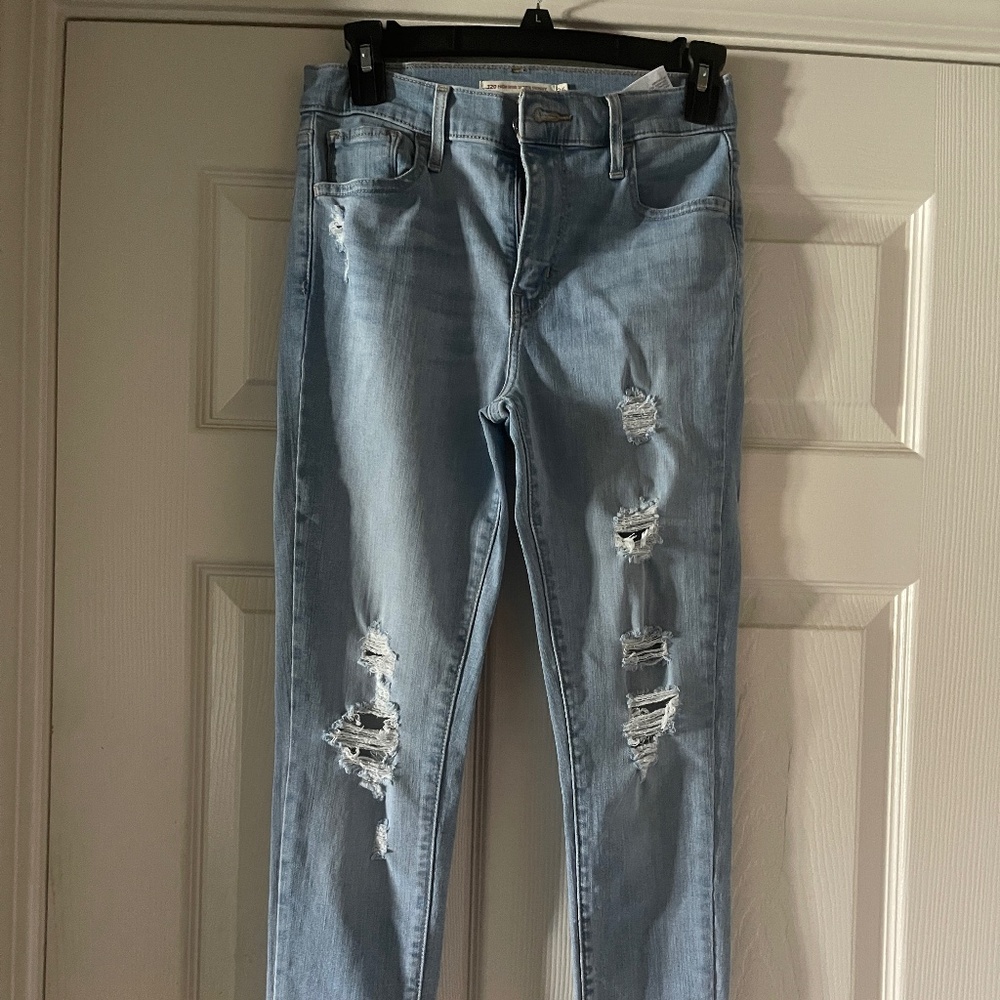 Levi’s 720 High Rise Super Skinny Jeans